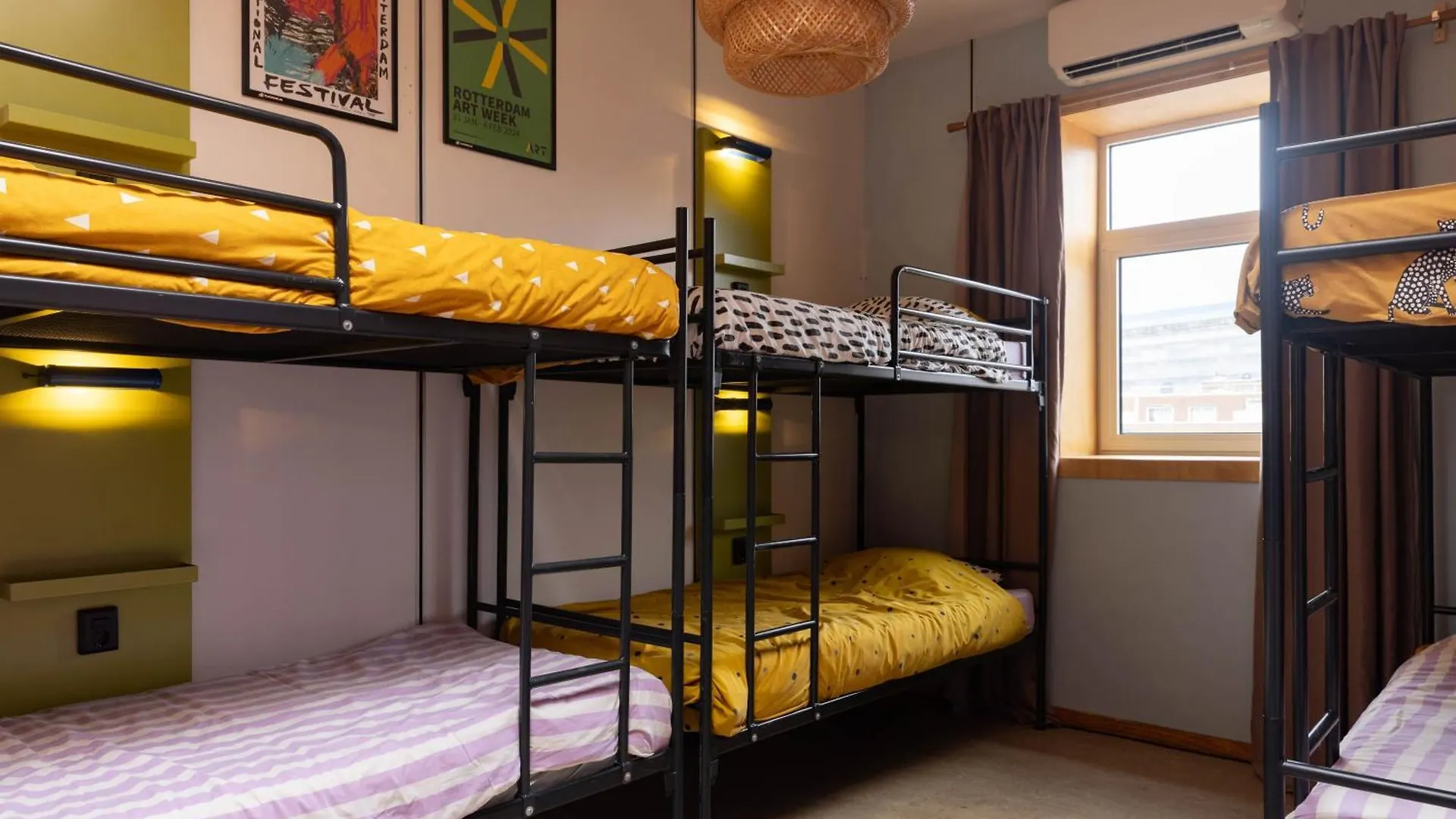 Hostel Ani&Haakien Róterdam