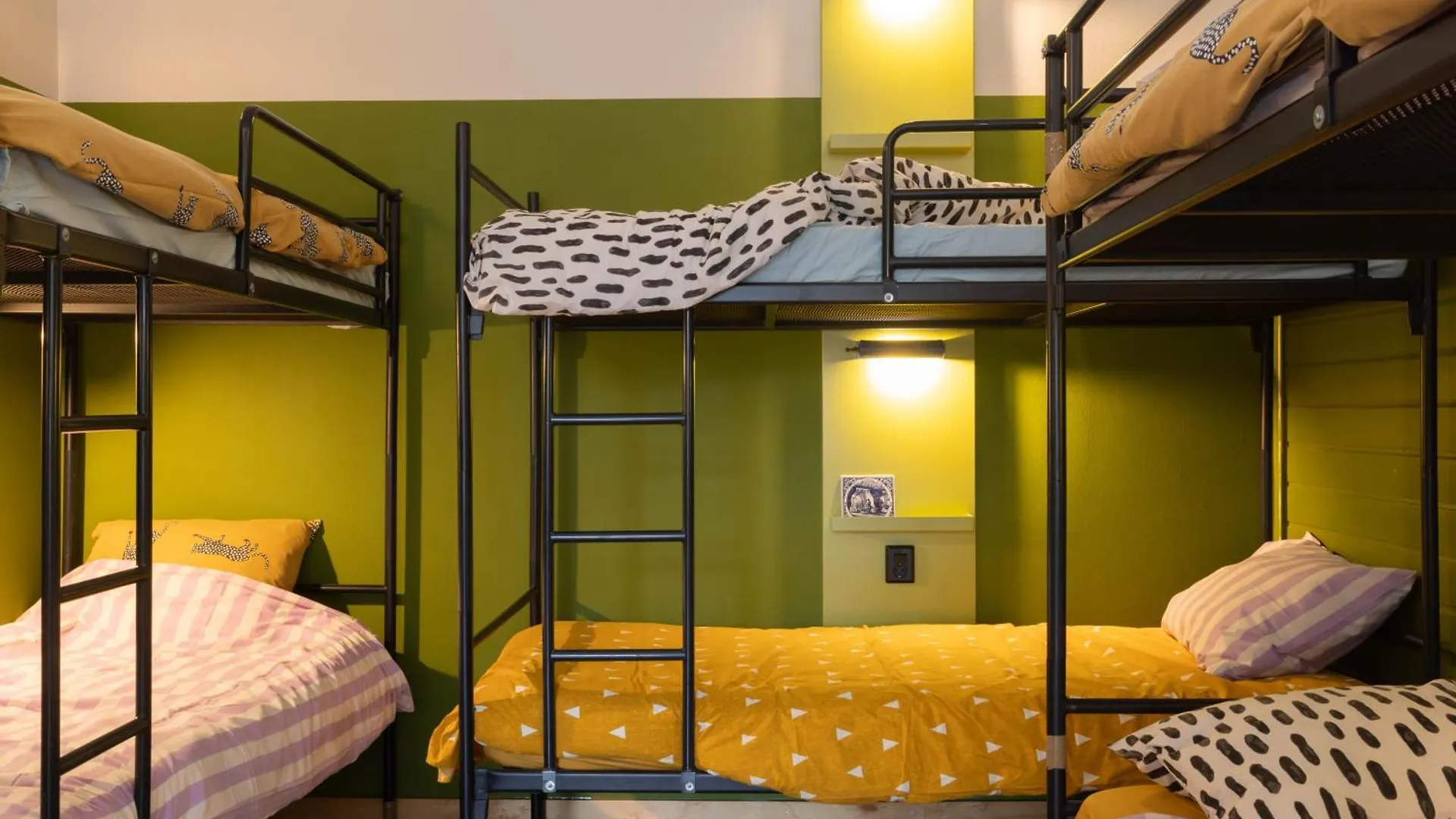 Hostel Ani&Haakien Роттердам